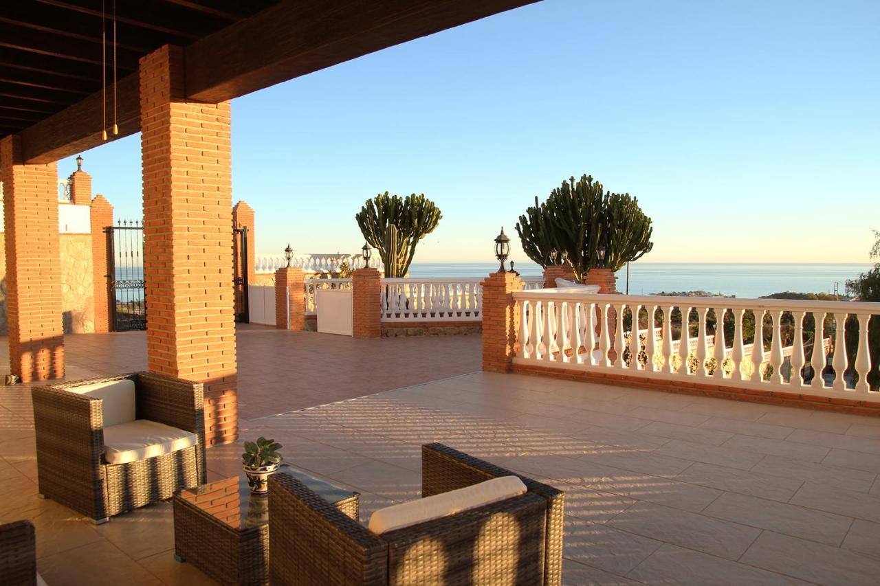 Villa El Palomar Azul With Pool And Sea View Benajarafe Exterior photo